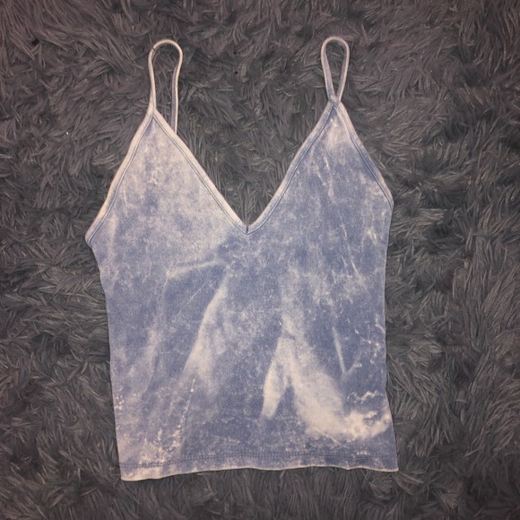 Brandy Melville Tops - Brandy Melville Soft Blue & White Velvet Tank 💙